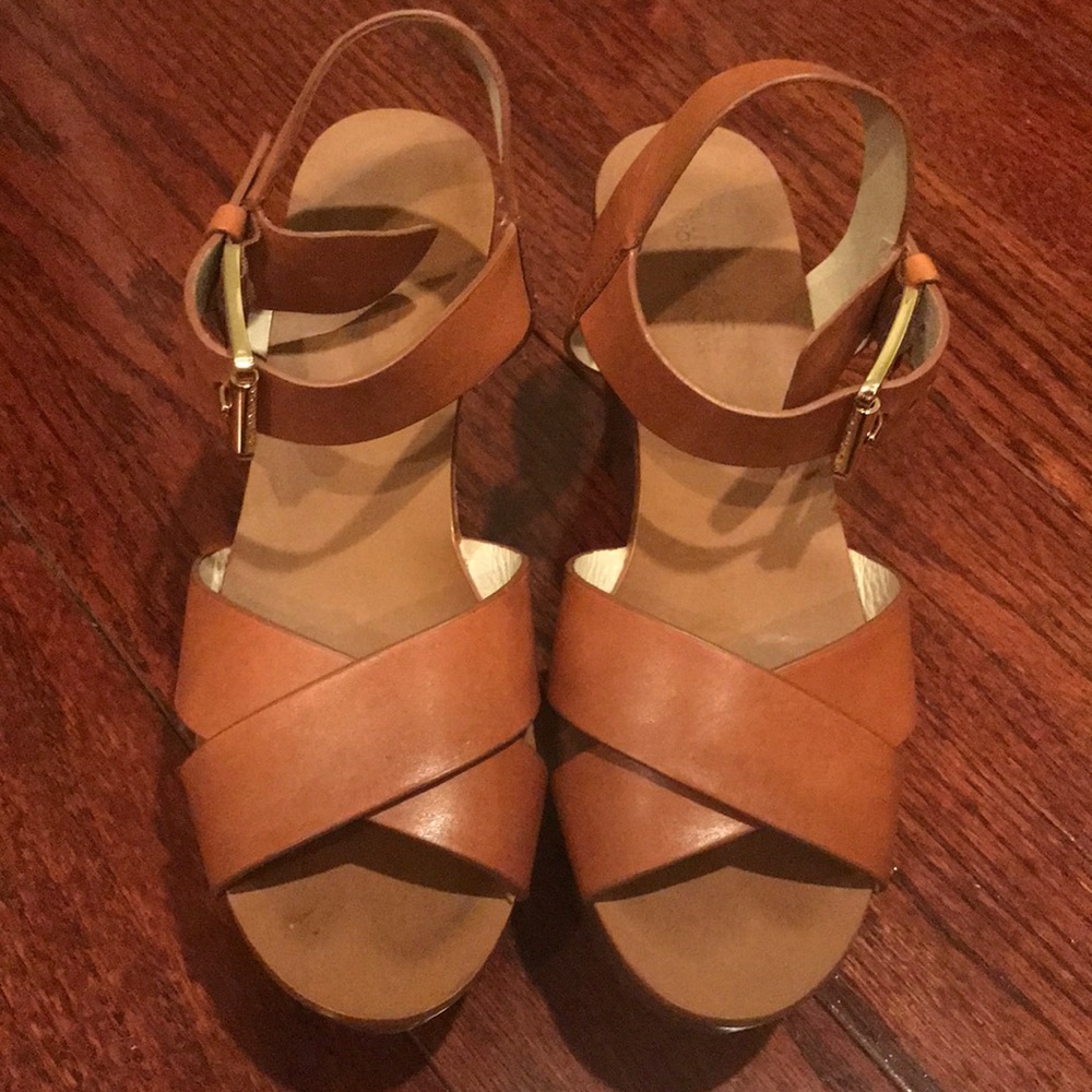 Michael kora wedges - size 6